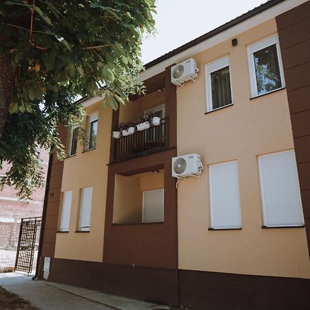 Apartman K29 Sombor Ngoại thất bức ảnh
